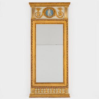 A late Gustavian mirror, beginning of the 19th century.