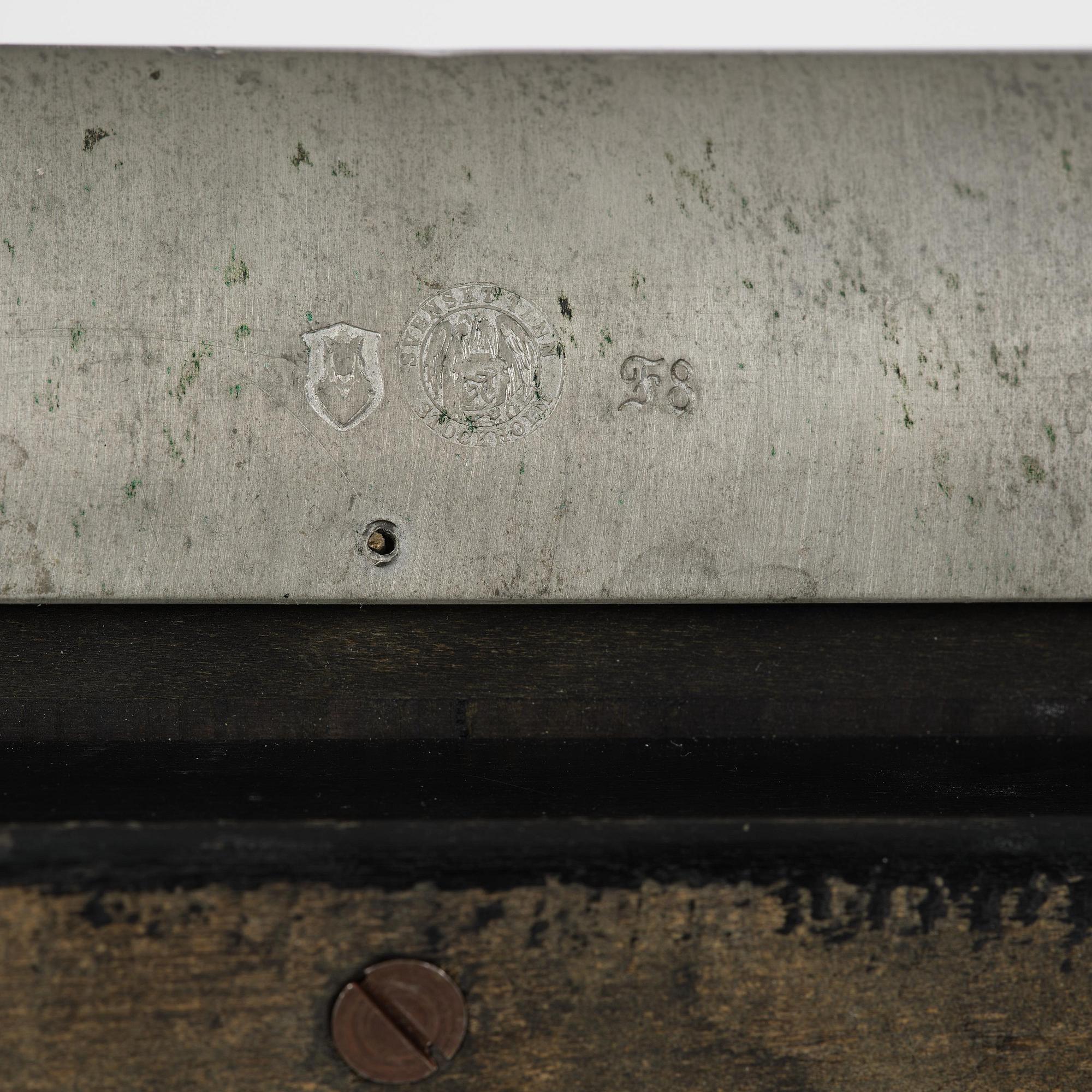 Firma Svenskt Tenn, tebord, modell "A 423", Stockholm, 1932.