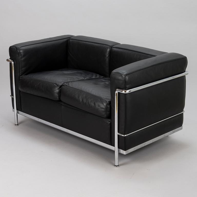 LE CORBUSIER, PIERRE JEANNERET & CHARLOTTE PERRIAND soffa, "LC2", Cassina, Italien.