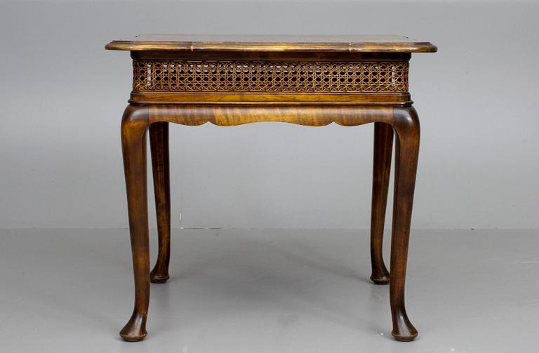 BORD, Chippendale stil, 1900-talets mitt.