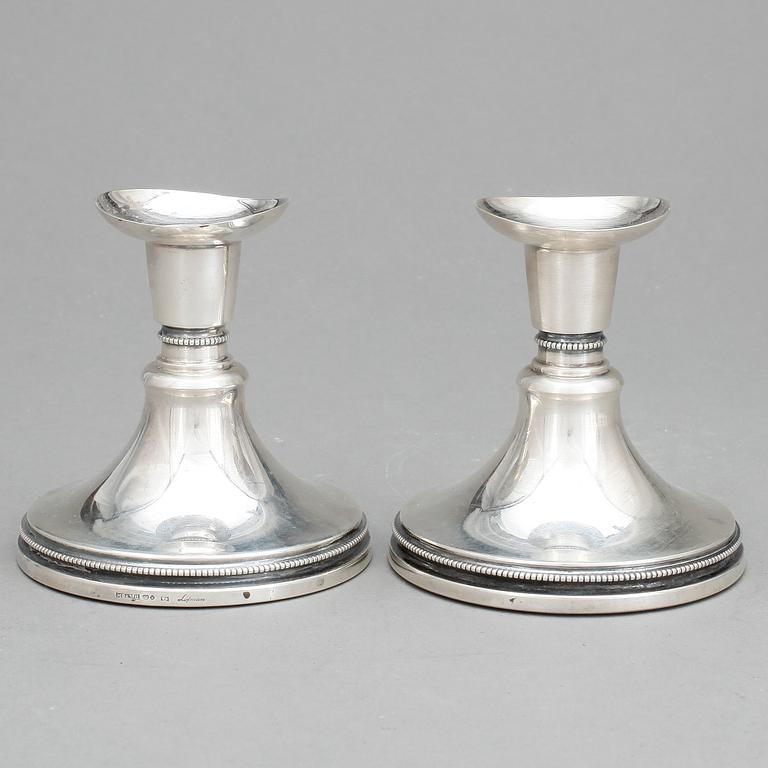 LJUSSTAKAR, ett par, silver, Löfman, Uppsala, 1971 och 1972.