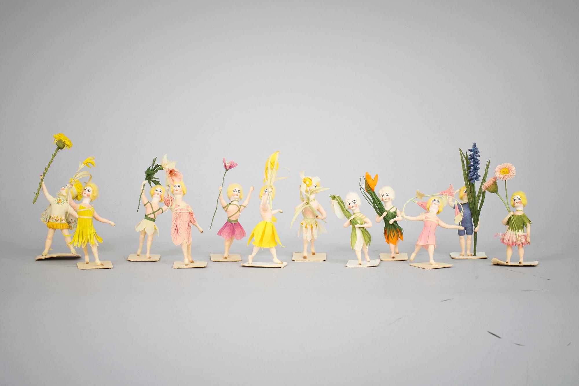 BORDSDEKORATIONER, 12 st, papier maché, 1910-tal.
