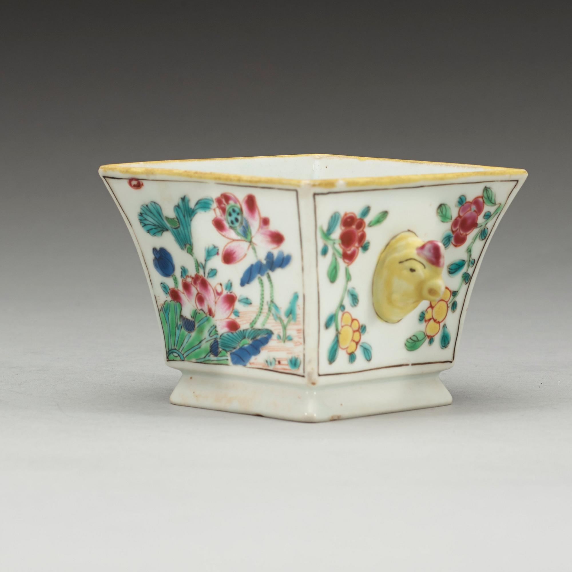 KOPP, kompaniporslin. Qing dynastin, Qianlong (1736-95).