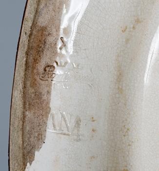 PIEDESTAL MED YTTERFODER, majolika, troligen Rörstrand 1800-talets slut.