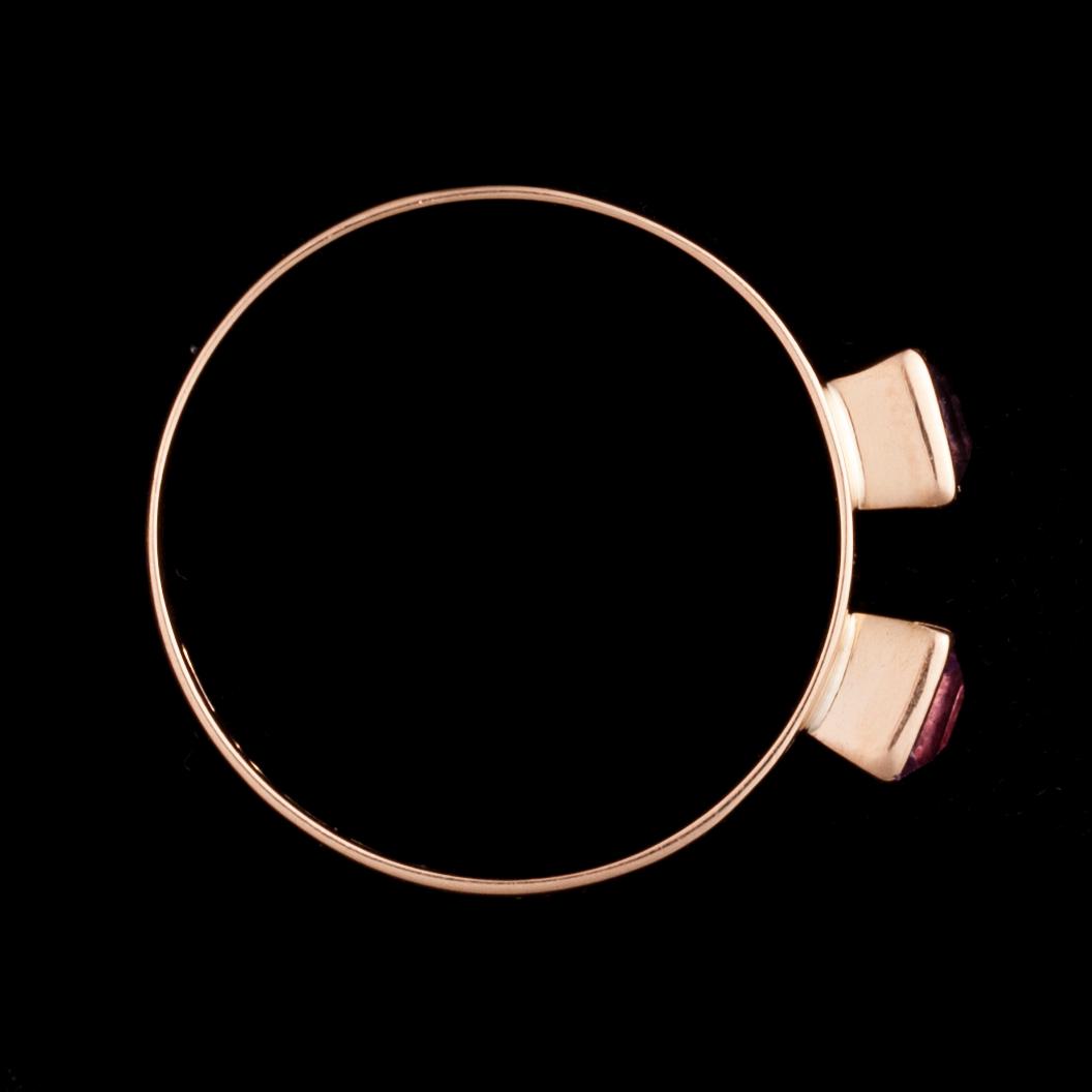 RING, 14K guld, ametister. Riihimäki, 1962. Vikt ca 2,6 g.