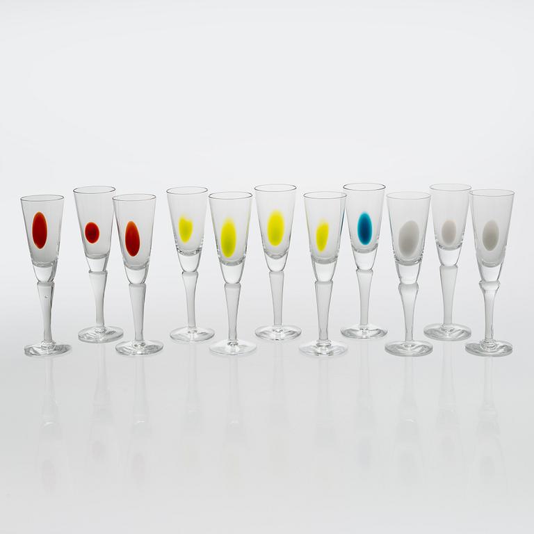 Gunnel Sahlin, A set of 11 licquer glasses, 'Marrakech'-serie, Kosta Boda Sweden.