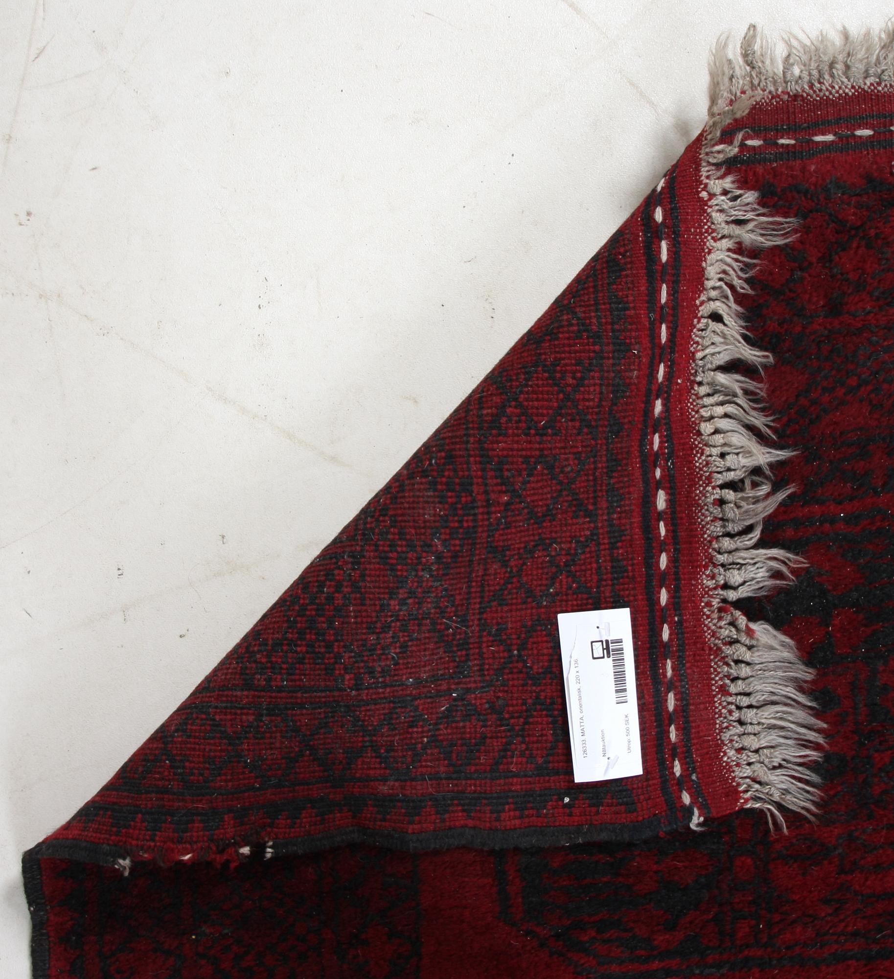 MATTA, orientalisk, 220 x 136.