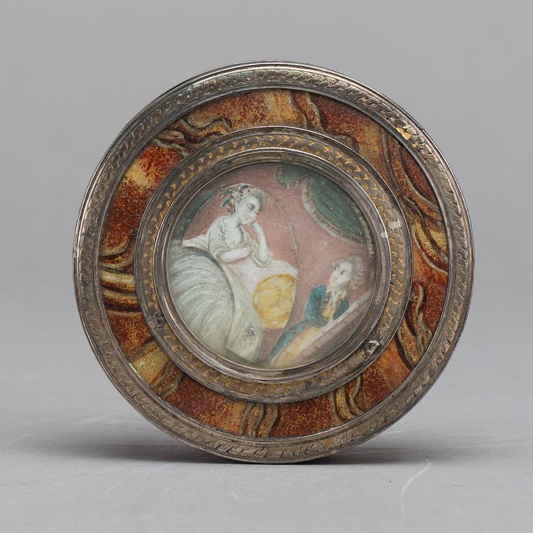 A SNUFF BOX WITH EROTIC SCENE. LATE 18TH CENTURY.