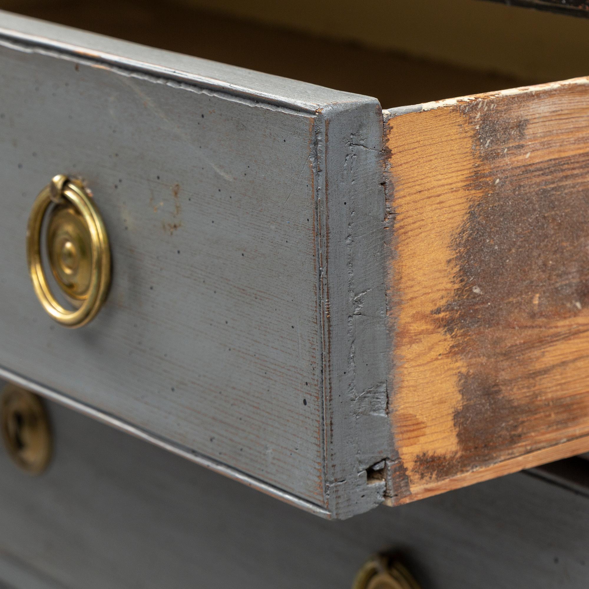 BYRÅ, Gustaviansk, tidigt 1800-tal.