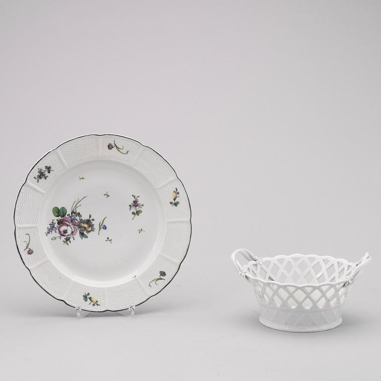 FAT samt GALLERKORG, porslin, Ludvigsburg, Furstenberg, 1700-tal.