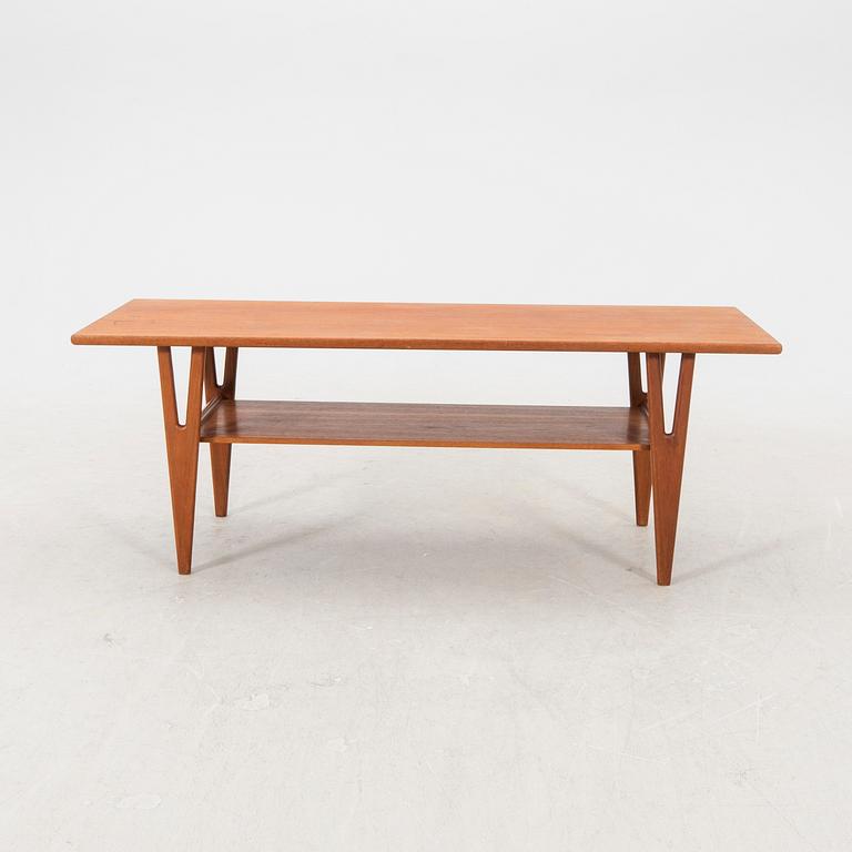 A 1960/70s teak coffee table.
