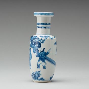 A blue and white roleau vase, Qing dynasty, 19th Century.