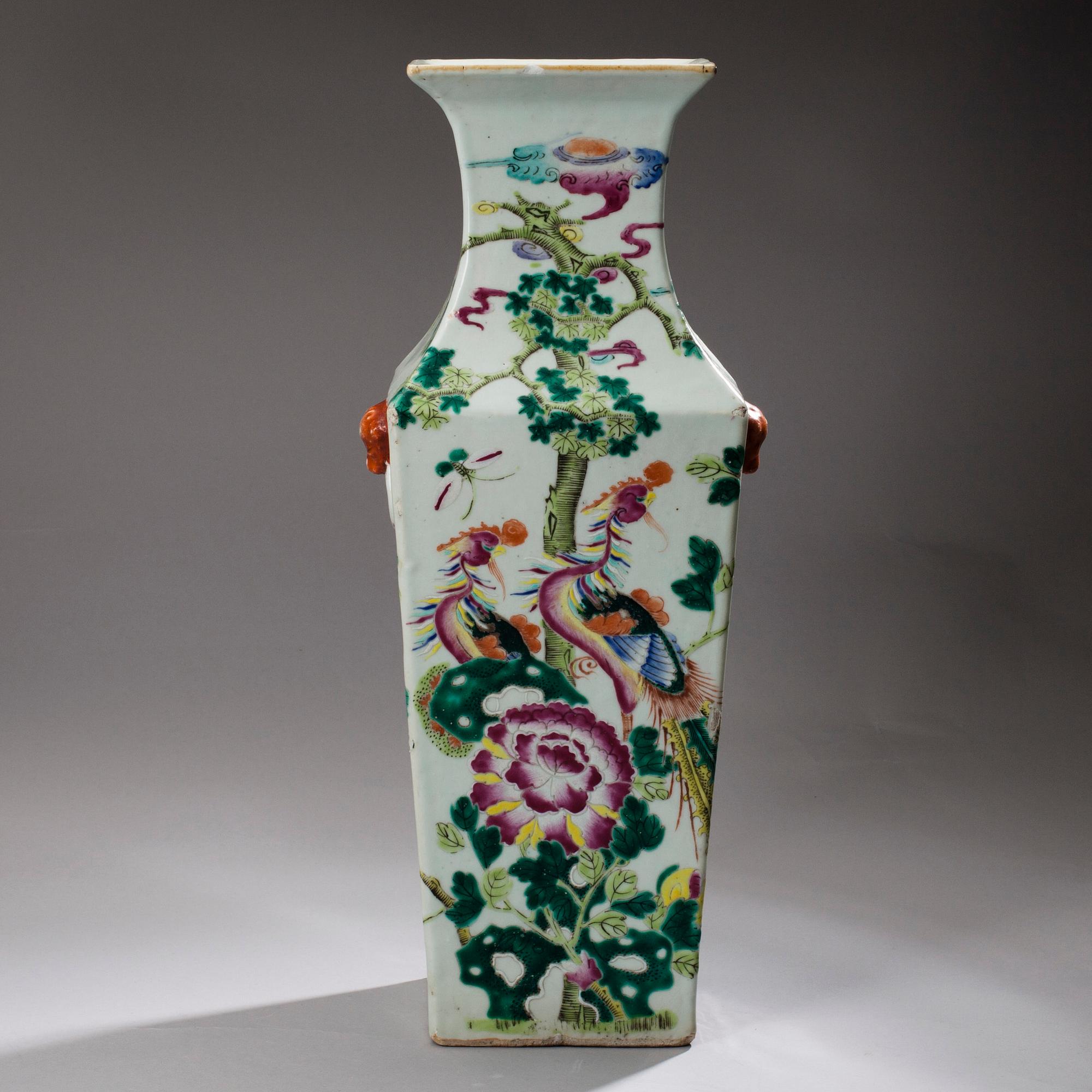 VAS, porslin, Kina, 1800-tal.