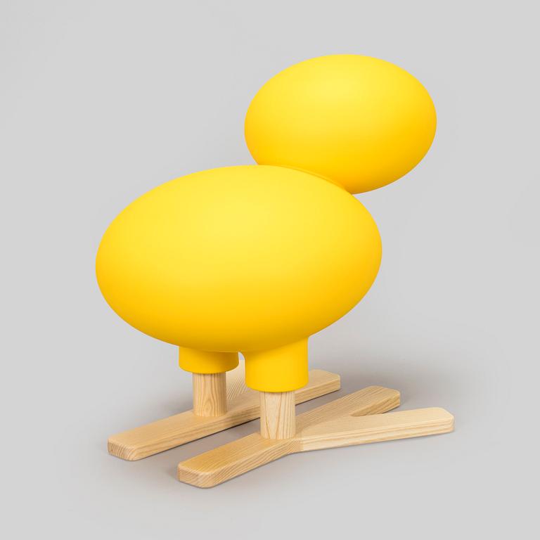 Eero Aarnio, "Happy Bird" Me Too Collection, Magis, Italia 2015.