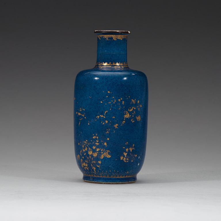 VAS, porslin. Qingdynastin, 1700-tal.
