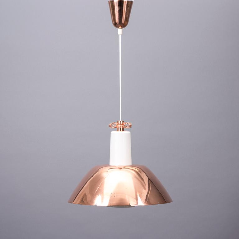 TAKLAMPA, Paavo Tynell, märkt Idman. Höjd 30 cm.