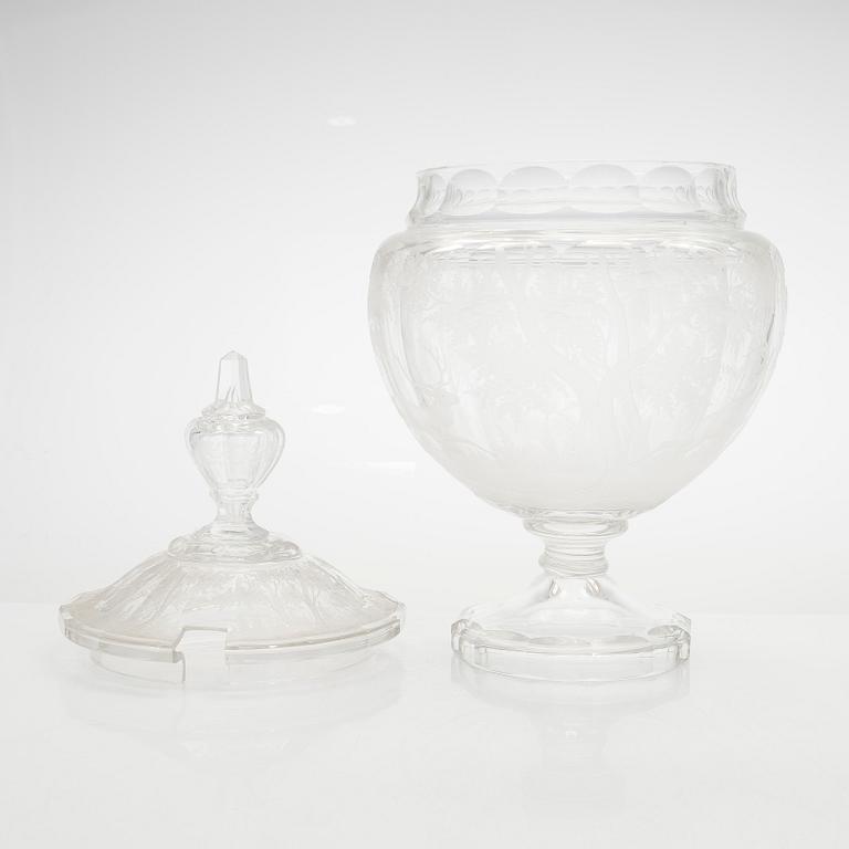 A lidded punch bowl and ten glasses, 1910s-1930s.