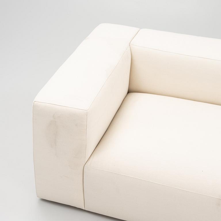 Soffa, "Bulky", Layered.