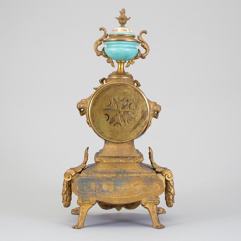 BORDSPENDYL, Brunfaut, Louis XVI-stil, sent 1800-tal.