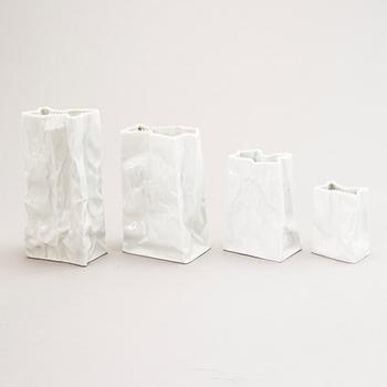 TAPIO WIRKKALA, NELJÄ MALJAKKOA, "Paperipussi", keramiikkaa, Rosenthal.