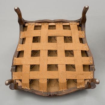 FÅTÖLJER, ett par, rokokostil. 1800-tal.
