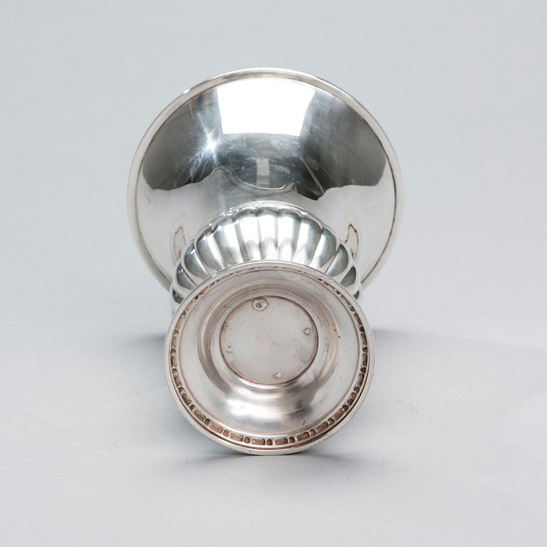 VAS, silver, Hopeakeskus, Tavastehus 1939. Vikt 408 g.