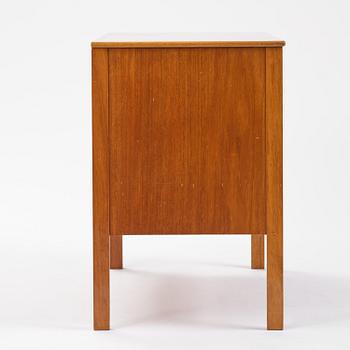 Josef Frank, a mahogany chest of drawers, Firma Svenskt Tenn, 1950s.