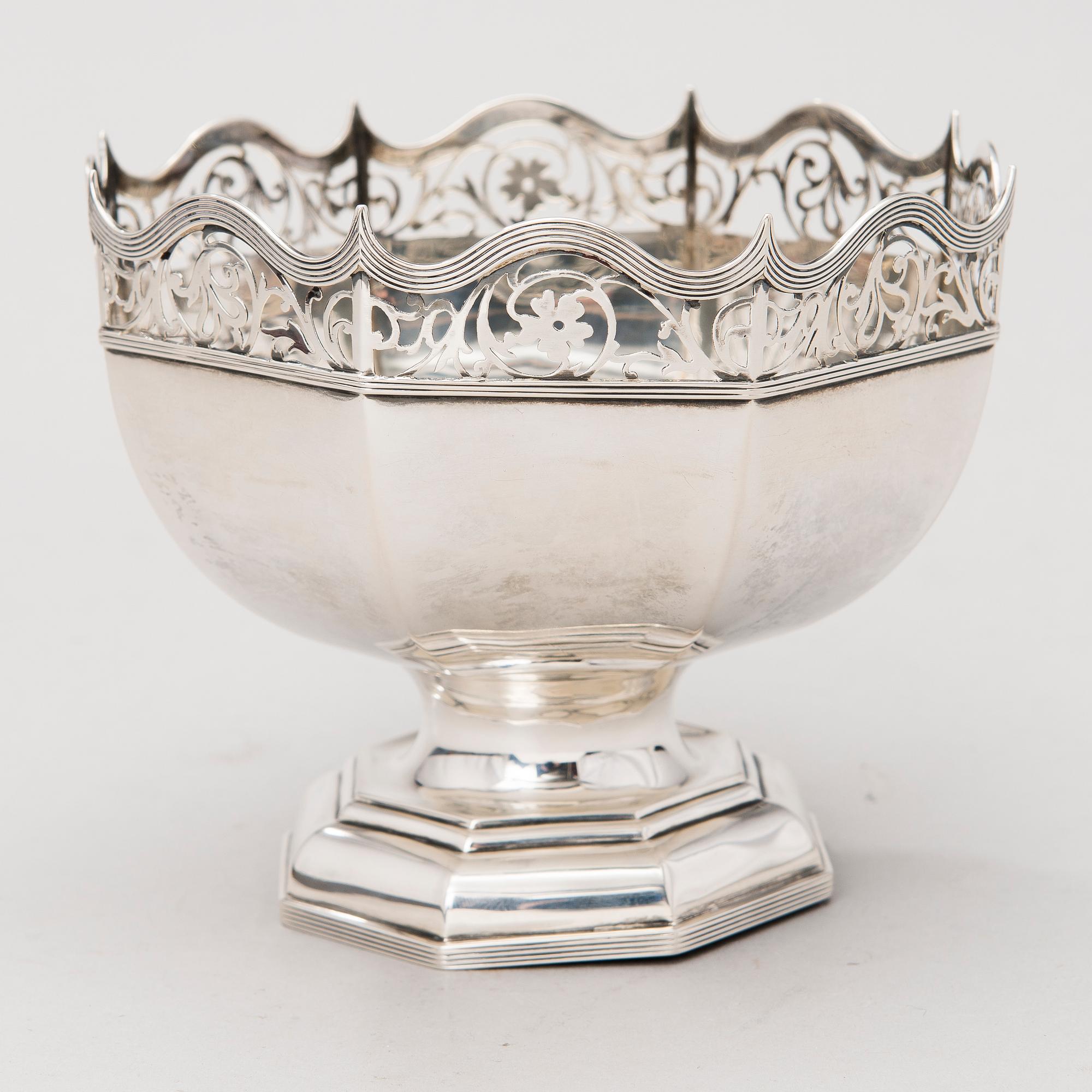 A footed bowl with pierced rim, mark of James Dixon & Sons, Sheffield 1906.
