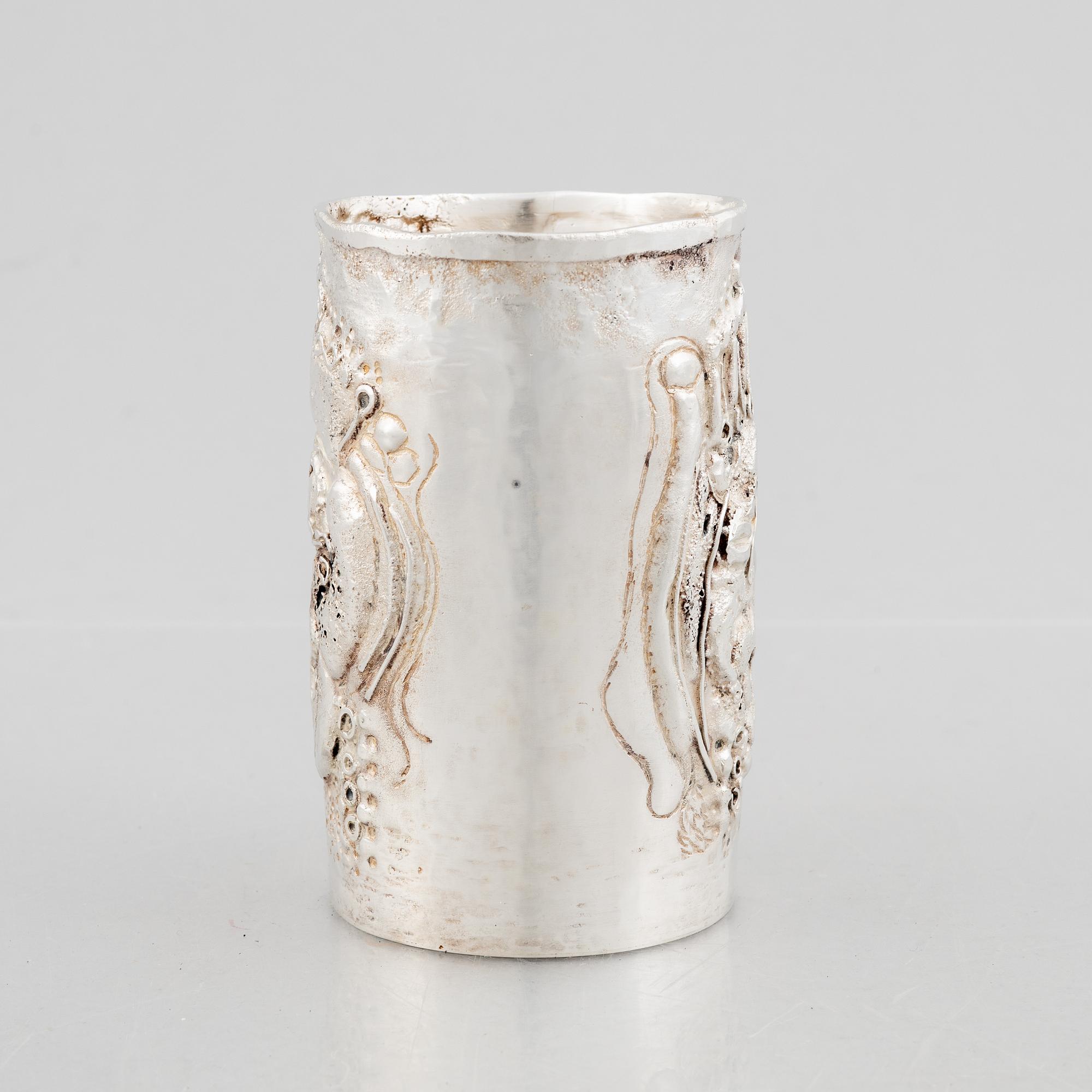 A sterling silver vase, mark of Lars Arby, Gothenburg, Sweden 1983.