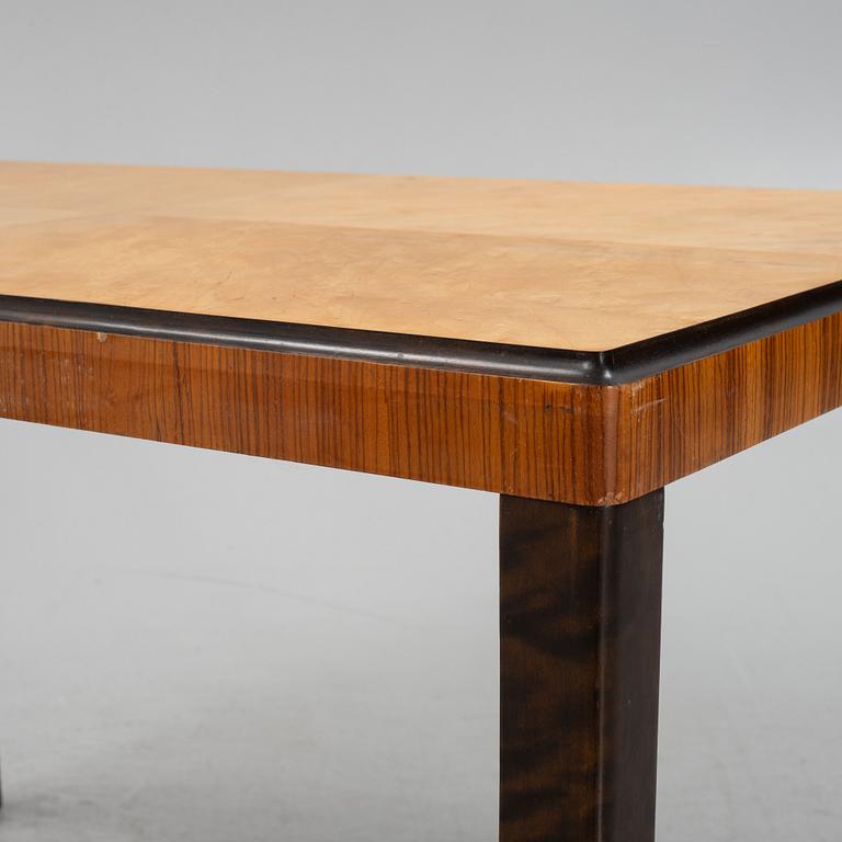 Swedish Modern, a library table, possibly Firma Boet, provenance: Factory owner Neck's residence in Nossebro, 1930s.