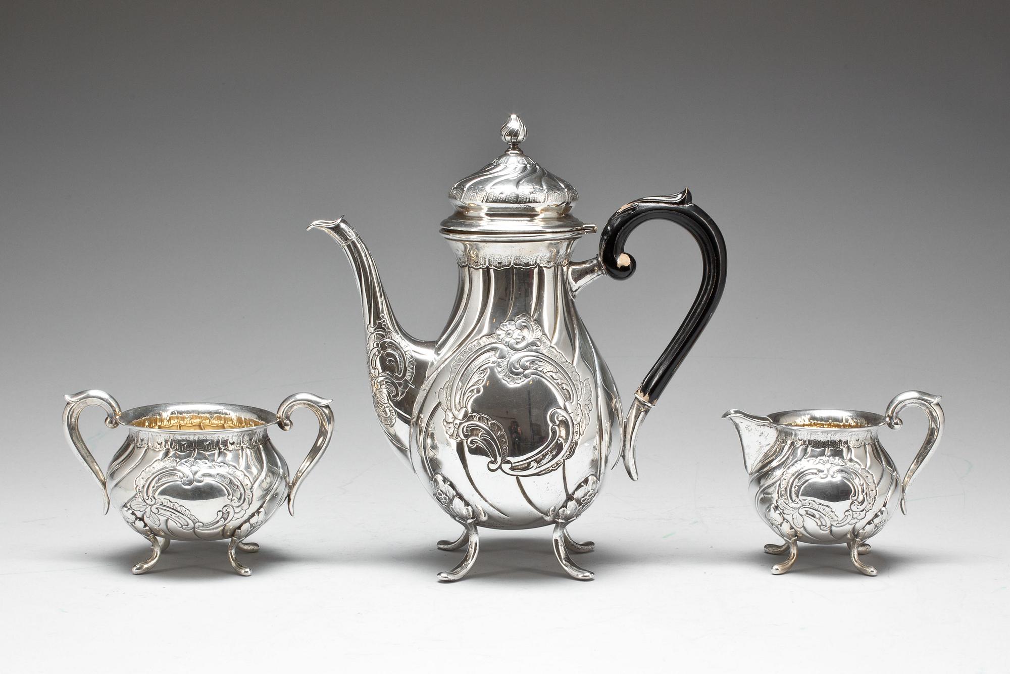 KAFFESERVIS, 3 delar, silverhalt 890. Importstämplar. 1935. Vikt ca 1042g.