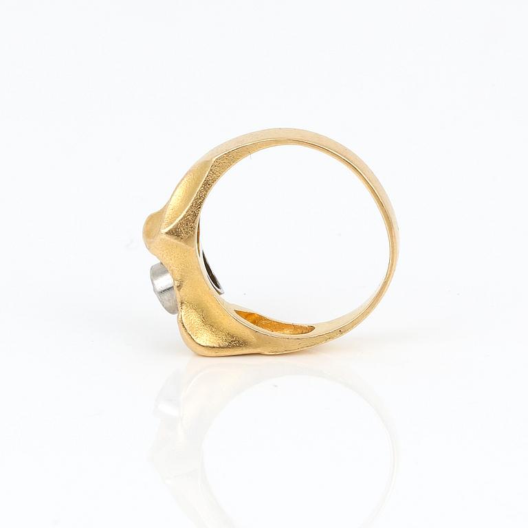 RING, 18K guld och platina med briljant ca 0,24ct enligt gravyr, Björn Weckström, Lapponia, 1984. vikt ca 5g.