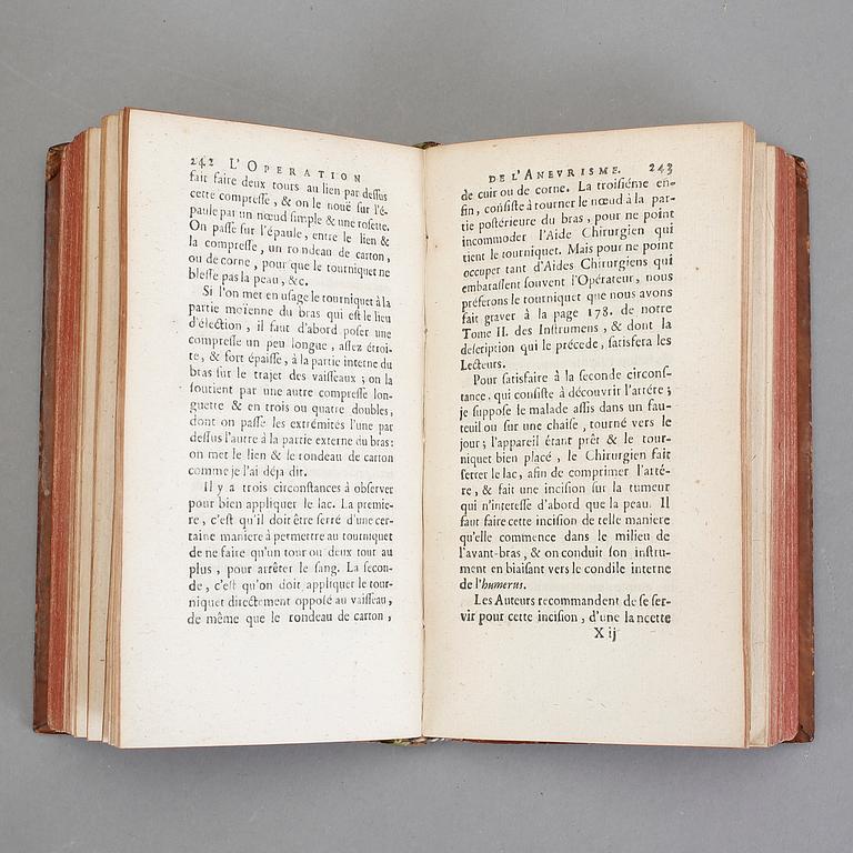 RENE-JACQUES CROISSANT, 3 volymer, Traité des Operations de Chirurgie, Paris 1738.