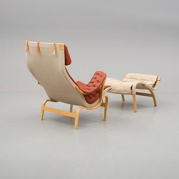 FÅTÖLJ med FOTPALL, "Pernilla", Bruno Mathsson, Dux, 1900-talets senare hälft.