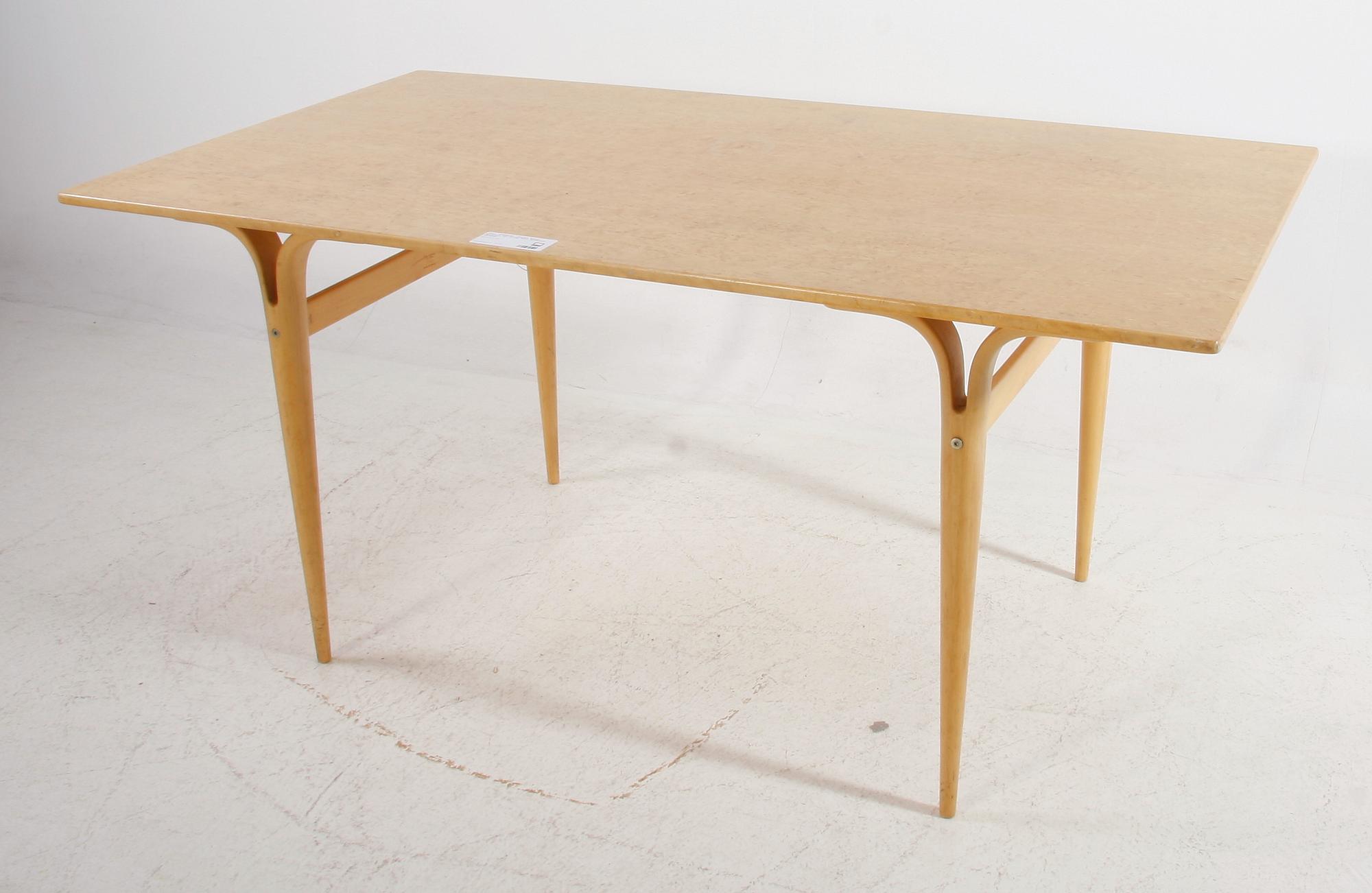 SOFFBORD. Design Bruno Mathsson för Firma Karl Mathsson, Värnamo.