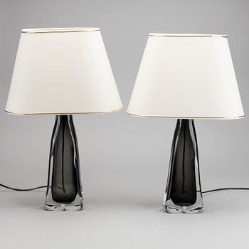 A PAIR OF ORREFORS LAMPS, CARL FAGERLUND.