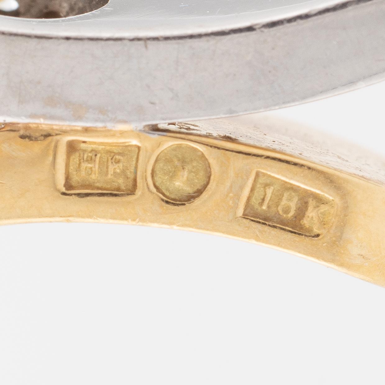 Hängsmycke, Engelbert, 18K guld/vitguld med briljantslipade diamanter, kedja 18K vitguld.