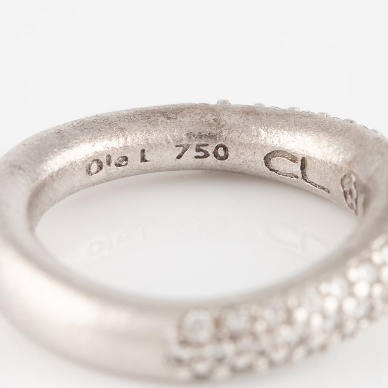 Ole Lynggaard two "Love" rings no. 4 in 18K white gold with round brilliant-cut diamonds.