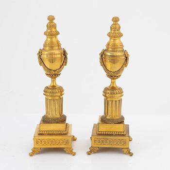 A pair of brass casolettes from AG Dufva, from around the year 1900.