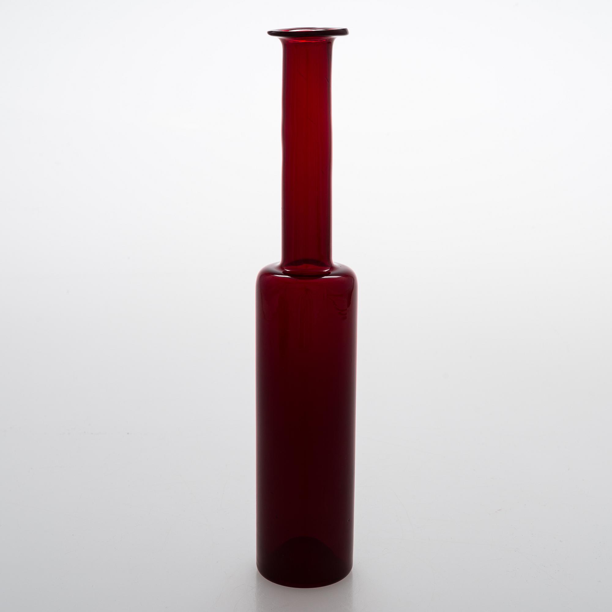 Nanny Still, flaska, signerad Nanny Still, Riihimäen lasi Oy.