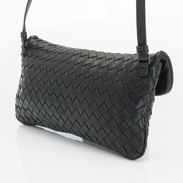 Bottega Veneta, a crossbody bag.