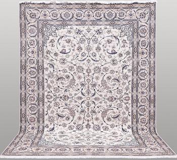 Matta, Nain part silk s.k 9LAA , ca 361 x 255 cm.