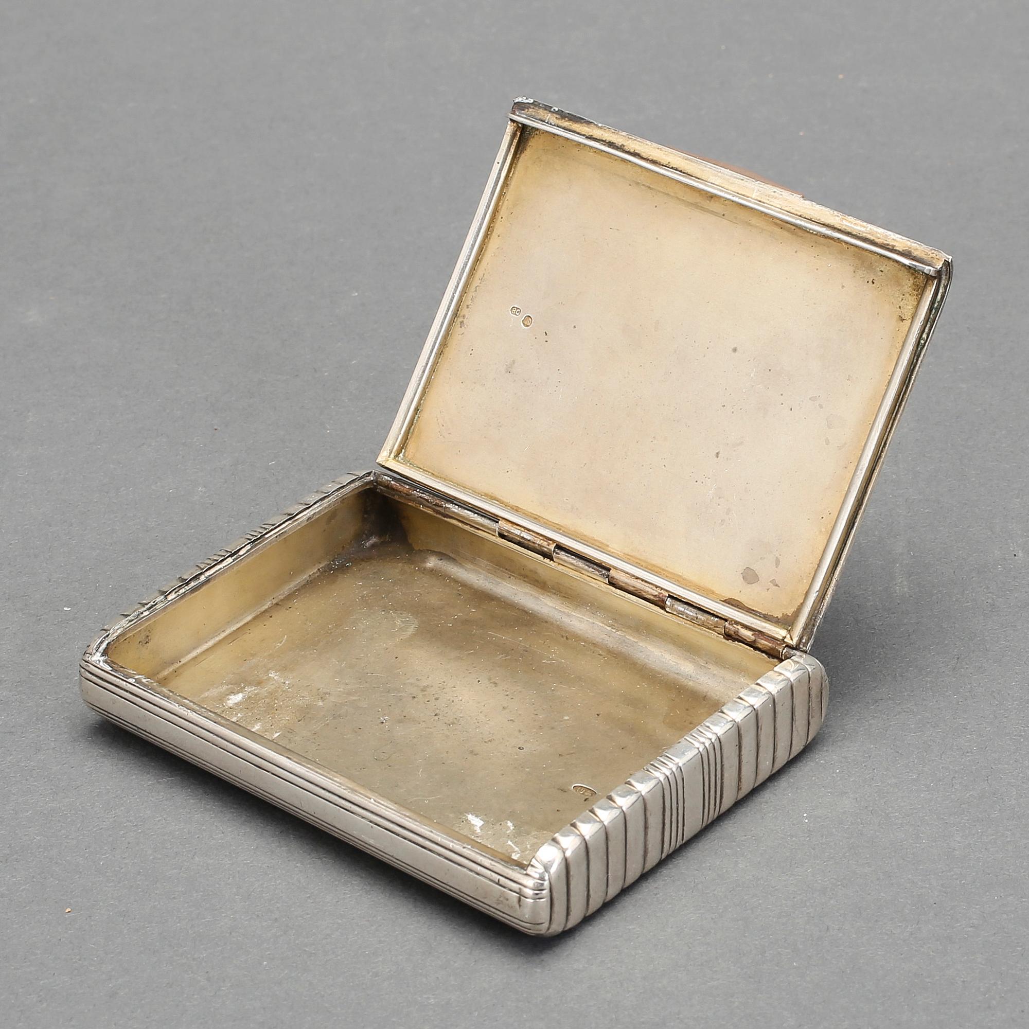 CIGARETTETUI, silver, Ryssland, 1900-talets början. Vikt ca 188 gram.