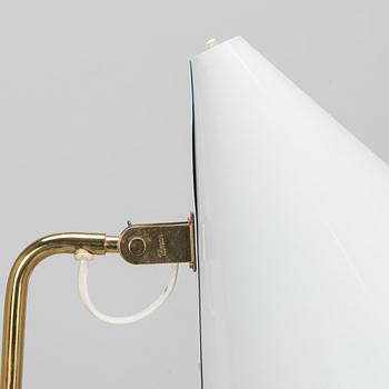 Paavo Tynell, a mid-20th century K10-10 floor lamp for Idman.