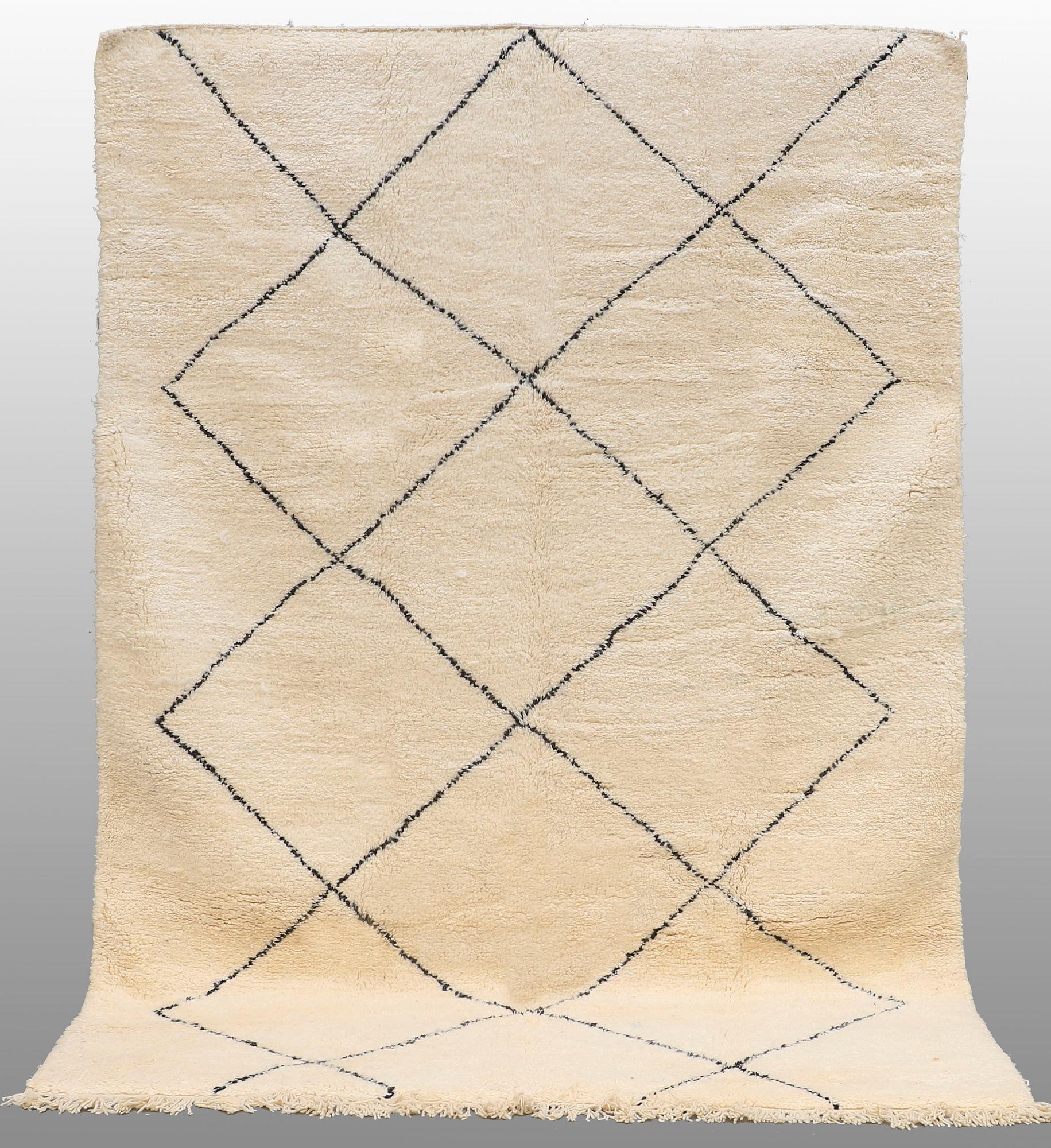 MATTO, Marokko, noin 315 x 217 cm.