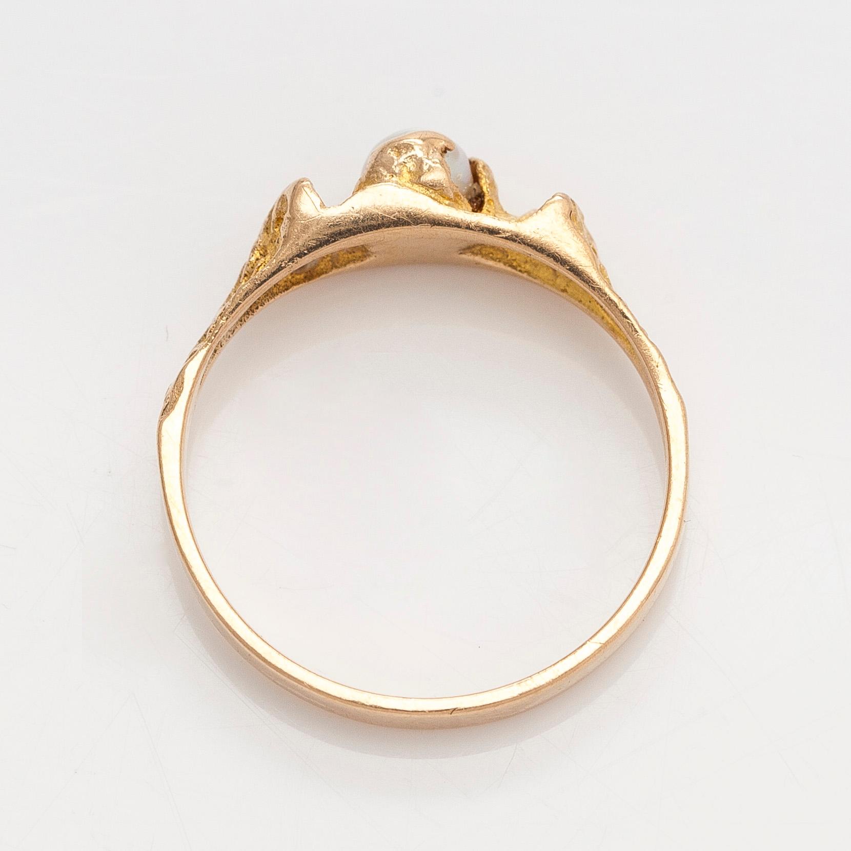 Björn Weckström, a 14K gold 'Small word' ring with a cultured pearl. Lapponia 1969.