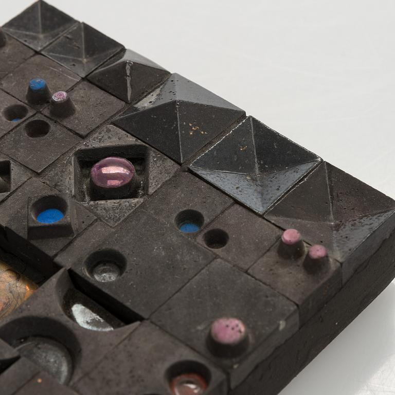 Rut Bryk, relief, keramik, signerad Rut Bryk.