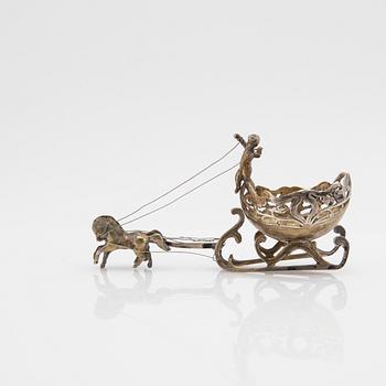 Bordsdekorationer och berlocker, silver, 9 delar.