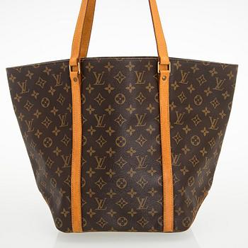 Louis Vuitton, a Monogram Canvas 'Sac Shopping' bag.