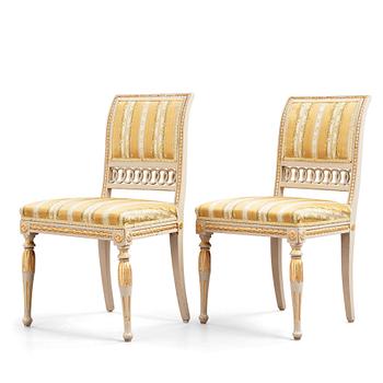 24. A pair of late Gustavian circa 1800 chairs.